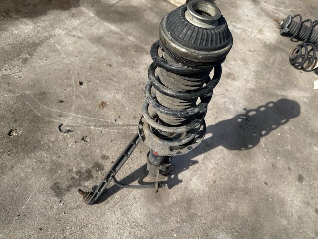 bontott OPEL ASTRA H Bal első Gólyaláb (Lengécsillapító, Rugó)