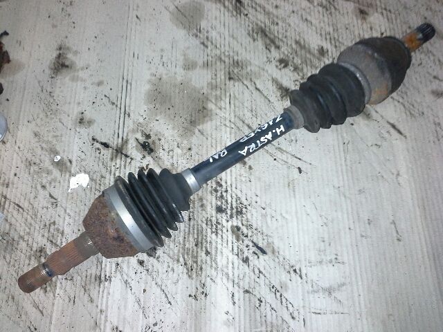 bontott OPEL ASTRA H Bal Féltengely