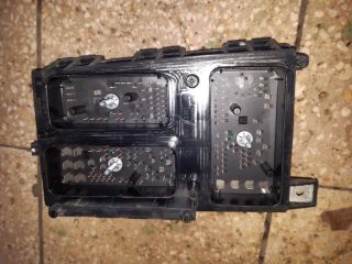 bontott OPEL ASTRA H Biztosítéktábla Motortér