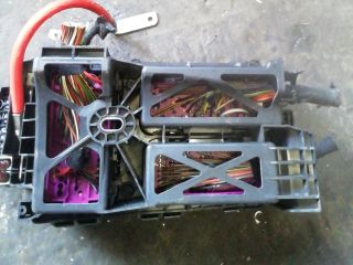 bontott OPEL ASTRA H Biztosítéktábla Motortér