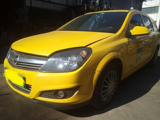 bontott OPEL ASTRA H Biztosítéktábla Motortér