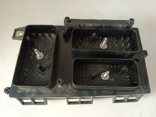 bontott OPEL ASTRA H Biztosítéktábla Motortér