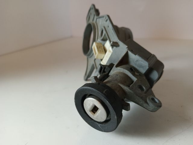 bontott OPEL ASTRA H Gyújtáskapcsoló Házzal