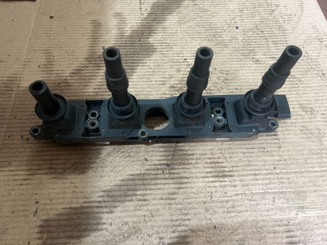 bontott OPEL ASTRA H Gyújtótrafó