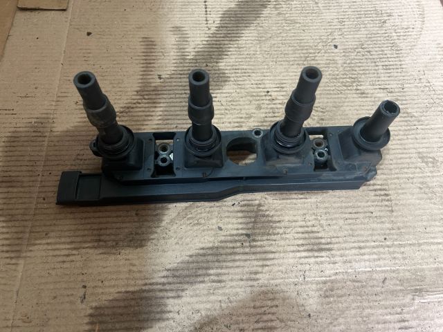 bontott OPEL ASTRA H Gyújtótrafó