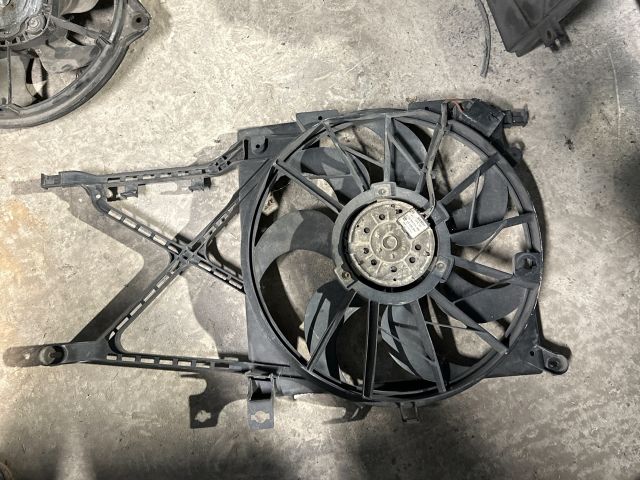 bontott OPEL ASTRA H Hűtőventilátor