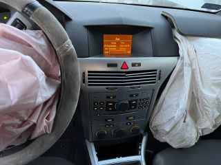 bontott OPEL ASTRA H Jobb első Csonkállvány Kerékaggyal