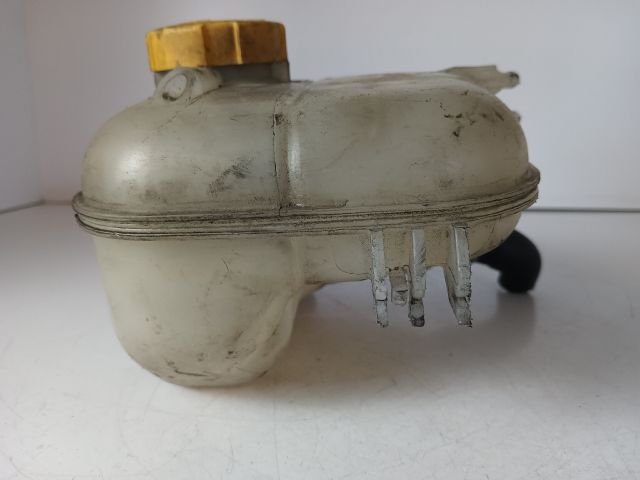 bontott OPEL ASTRA H Kiegyenlítő Tartály