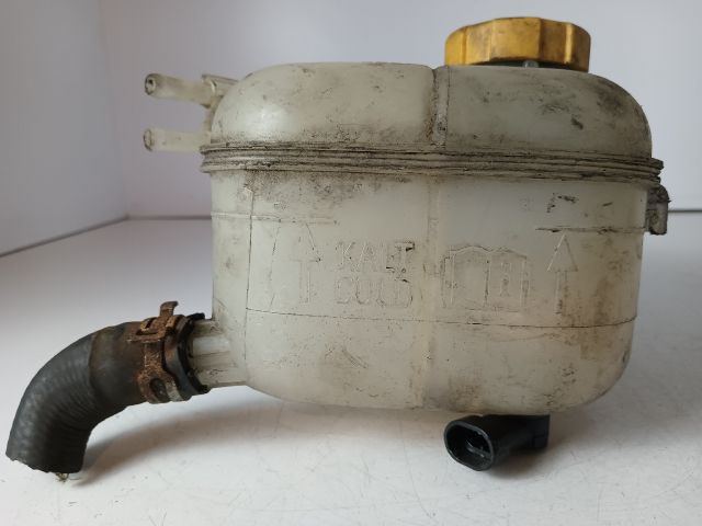 bontott OPEL ASTRA H Kiegyenlítő Tartály