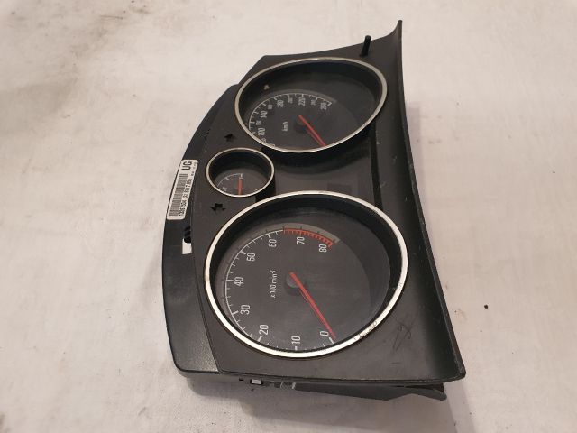 bontott OPEL ASTRA H Kilométeróra