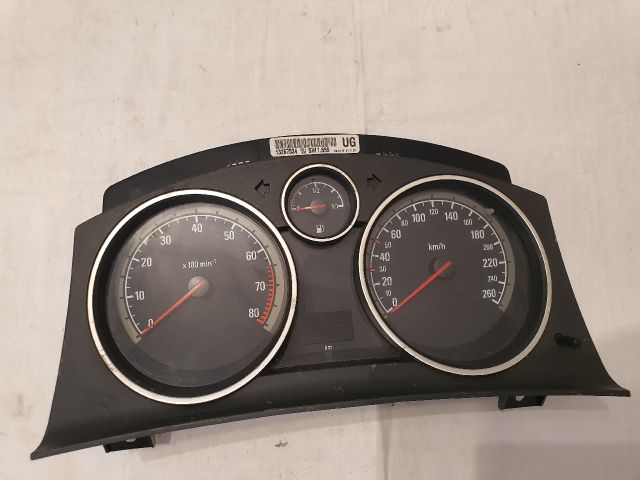 bontott OPEL ASTRA H Kilométeróra