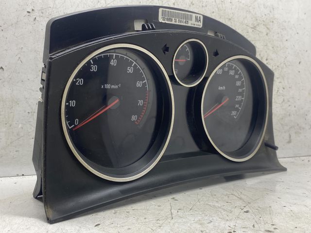 bontott OPEL ASTRA H Kilométeróra