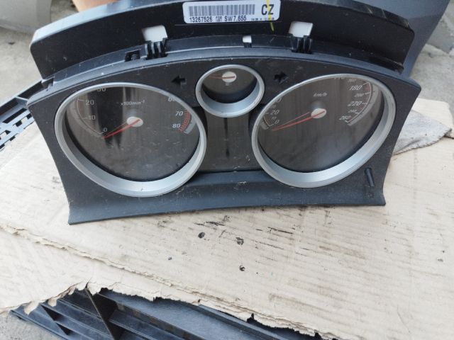 bontott OPEL ASTRA H Kilométeróra