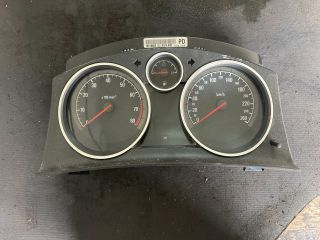 bontott OPEL ASTRA H Kilométeróra