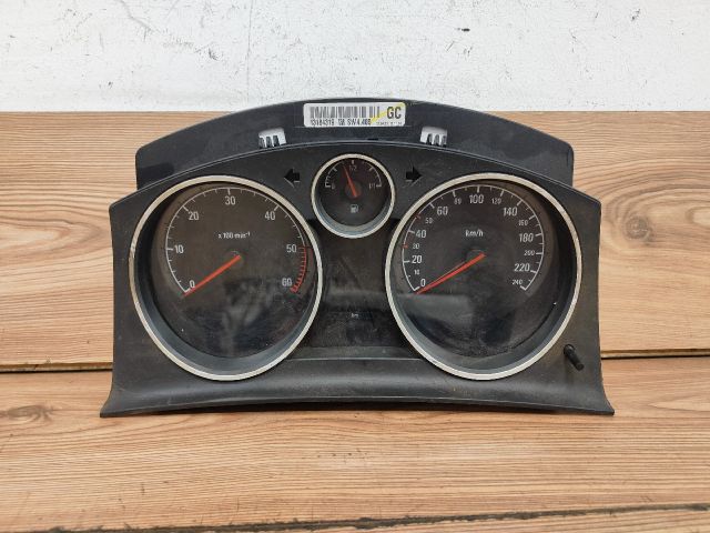 bontott OPEL ASTRA H Kilométeróra