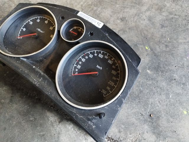 bontott OPEL ASTRA H Kilométeróra