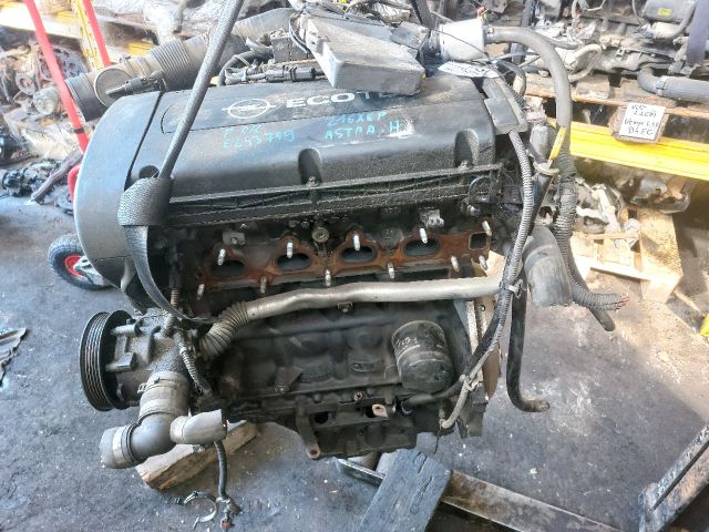 bontott OPEL ASTRA H Komplett Motor (Segédberendezésekkel)