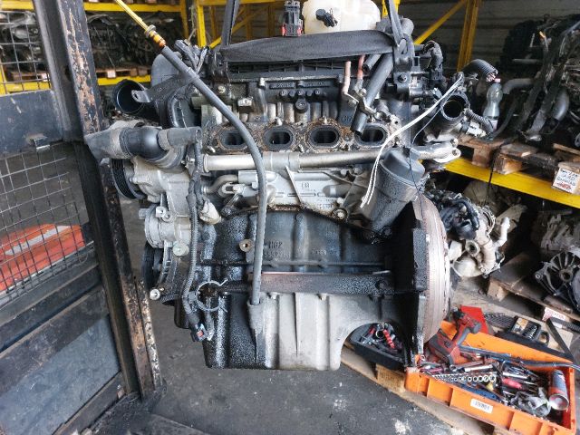 bontott OPEL ASTRA H Komplett Motor (Segédberendezésekkel)