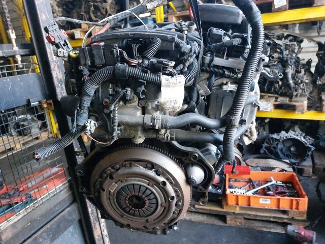 bontott OPEL ASTRA H Komplett Motor (Segédberendezésekkel)