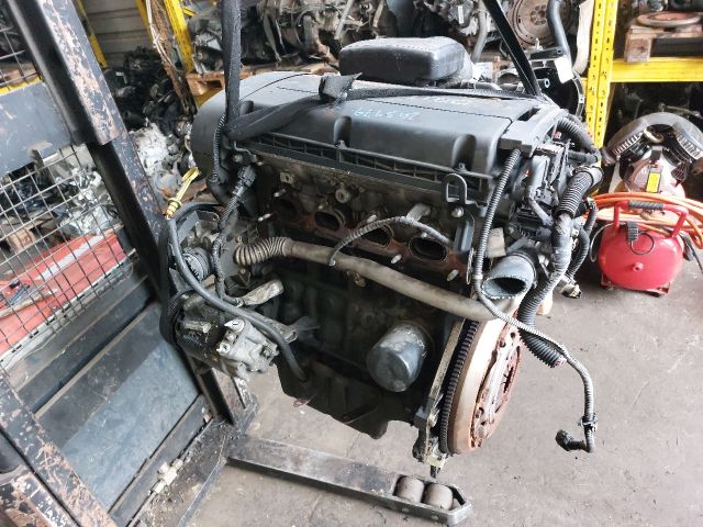 bontott OPEL ASTRA H Komplett Motor (Segédberendezésekkel)