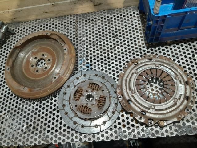 bontott OPEL ASTRA H Kuplung Szett (Szerkezet, Tárcsa)