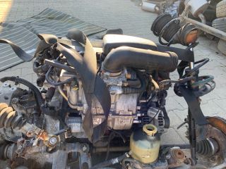 bontott OPEL ASTRA H Motor (Fűzött blokk hengerfejjel)