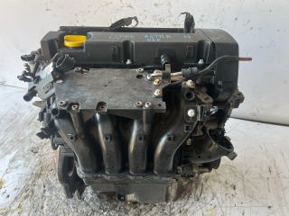 bontott OPEL ASTRA H Motor (Fűzött blokk hengerfejjel)