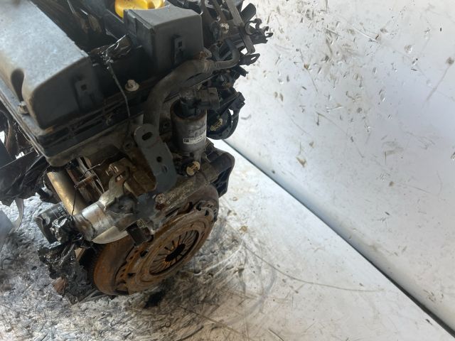 bontott OPEL ASTRA H Motor (Fűzött blokk hengerfejjel)