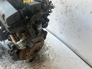 bontott OPEL ASTRA H Motor (Fűzött blokk hengerfejjel)