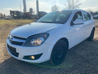 bontott OPEL ASTRA H Motorvezérlő