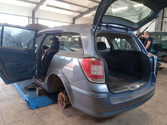 bontott OPEL ASTRA H Motorvezérlő