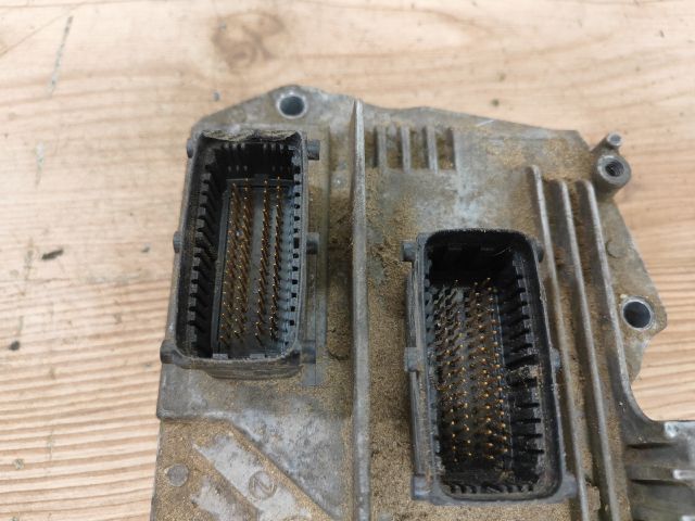 bontott OPEL ASTRA H Motorvezérlő