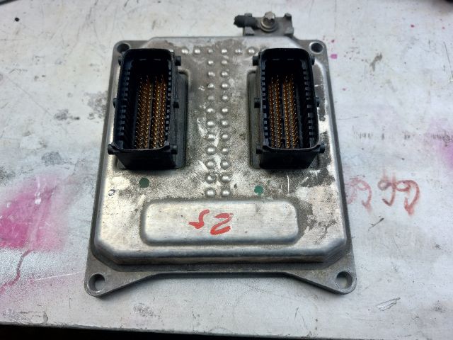 bontott OPEL ASTRA H Motorvezérlő