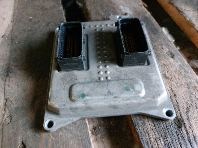 bontott OPEL ASTRA H Motorvezérlő