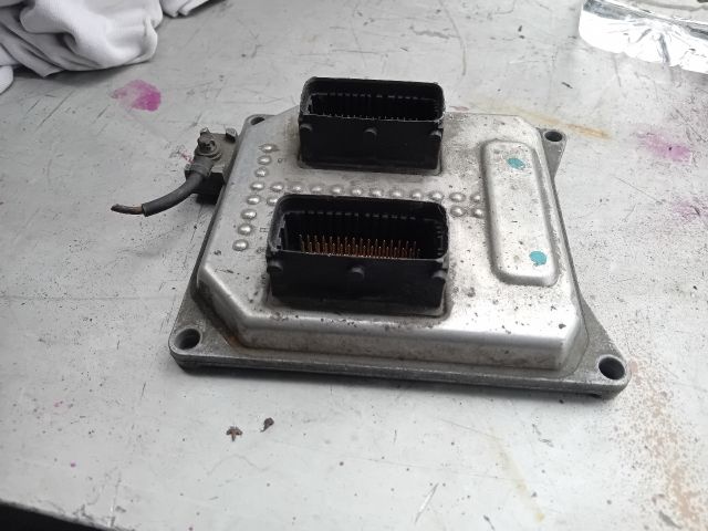 bontott OPEL ASTRA H Motorvezérlő