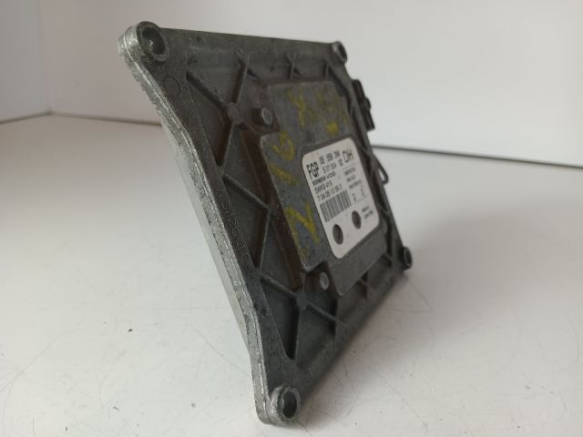 bontott OPEL ASTRA H Motorvezérlő