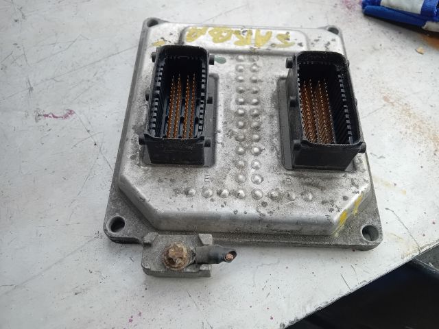 bontott OPEL ASTRA H Motorvezérlő