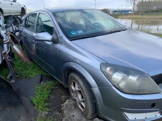 bontott OPEL ASTRA H Porlasztó (1 db)