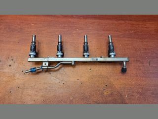 bontott OPEL ASTRA H Porlasztó Sor / Híd