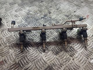 bontott OPEL ASTRA H Porlasztó Sor / Híd