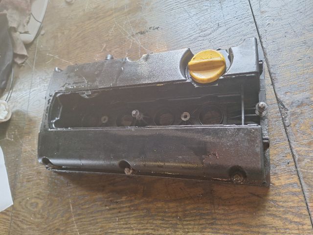 bontott OPEL ASTRA H Szelepfedél