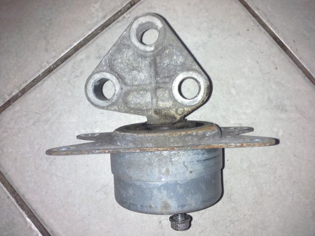 bontott OPEL ASTRA H Váltó Tartó Bak (Pozíciófüggetlen)