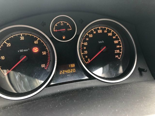 bontott OPEL ASTRA H Bal első Csonkállvány Kerékaggyal