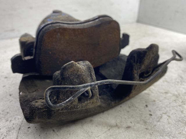 bontott OPEL ASTRA H Bal első Féknyereg Munkahengerrel