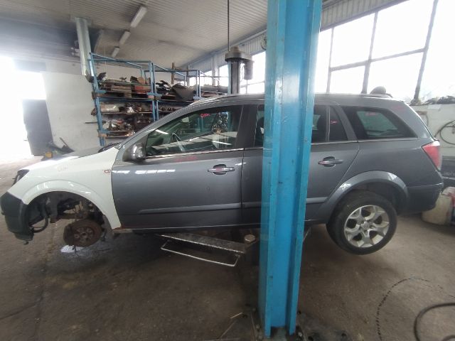 bontott OPEL ASTRA H Bal első Gólyaláb (Lengécsillapító, Rugó)