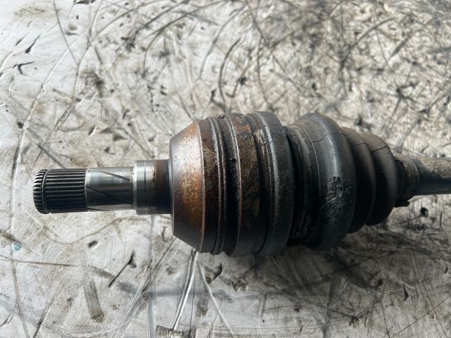 bontott OPEL ASTRA H Bal Féltengely