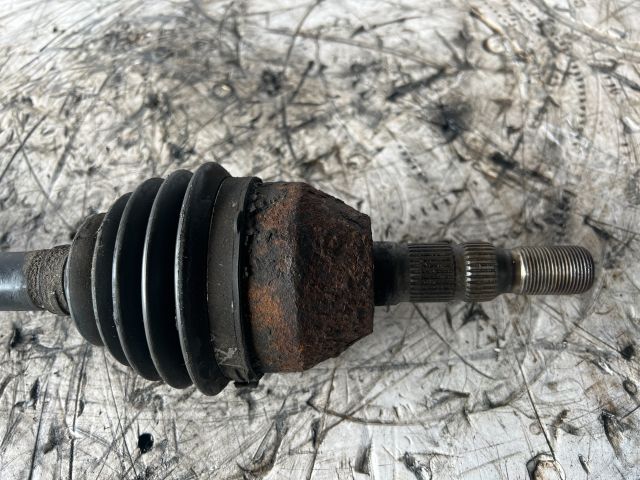 bontott OPEL ASTRA H Bal Féltengely