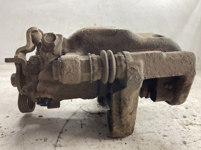 bontott OPEL ASTRA H Bal hátsó Féknyereg Munkahengerrel