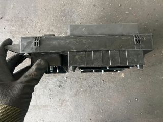 bontott OPEL ASTRA H Biztosítéktábla Motortér