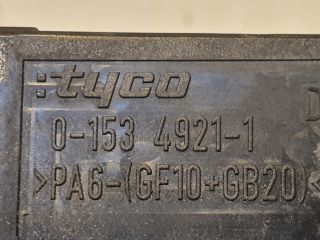 bontott OPEL ASTRA H Biztosítéktábla Motortér